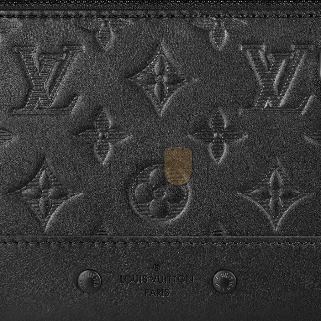 LOUIS VUITTON RACER SLINGBAG M46107 (42*24*12cm) LOUIS VUITTON RACER SLINGBAG M46107 (42*24*12cm)